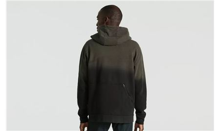 SUDADERA C/CAPUCHA LEGACY SPRAY PULL-OVER HOMBRE